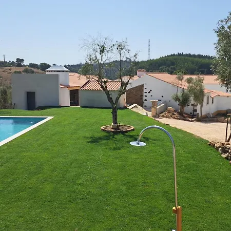 Quinta De Matrena * Macieiros